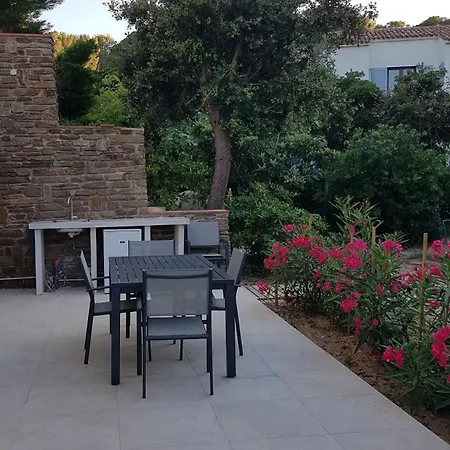 4 Personnes Dans Domaine Prive, Calme, Bormes-les-Mimosas